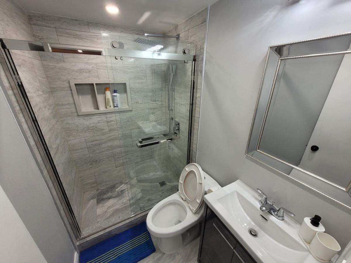 Guest House Basement - Master Bedrooms In Bayview Village Toronto Buitenkant foto