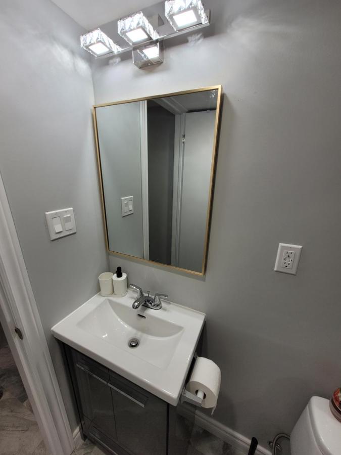 Guest House Basement - Master Bedrooms In Bayview Village Toronto Buitenkant foto